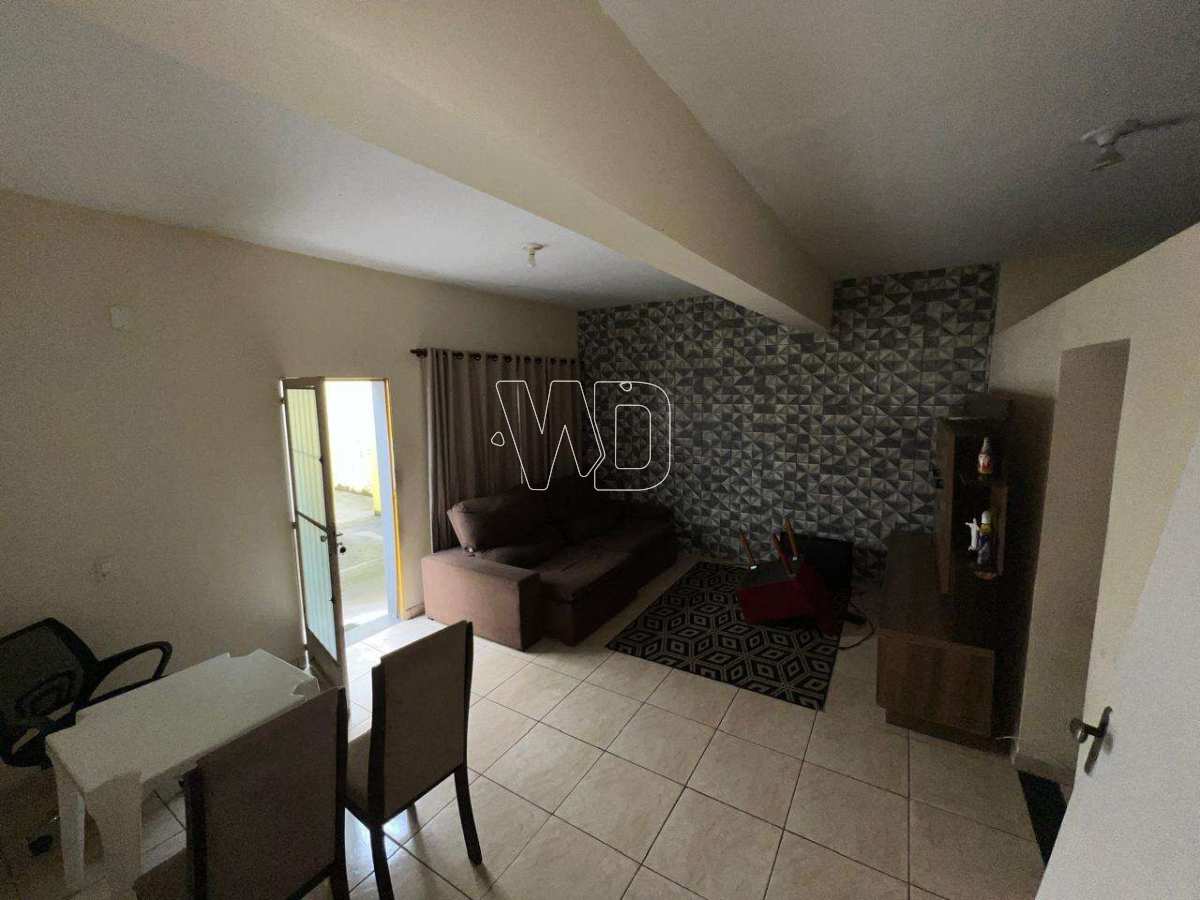 Casa junto ao rede econômia no centro de Itaboraí