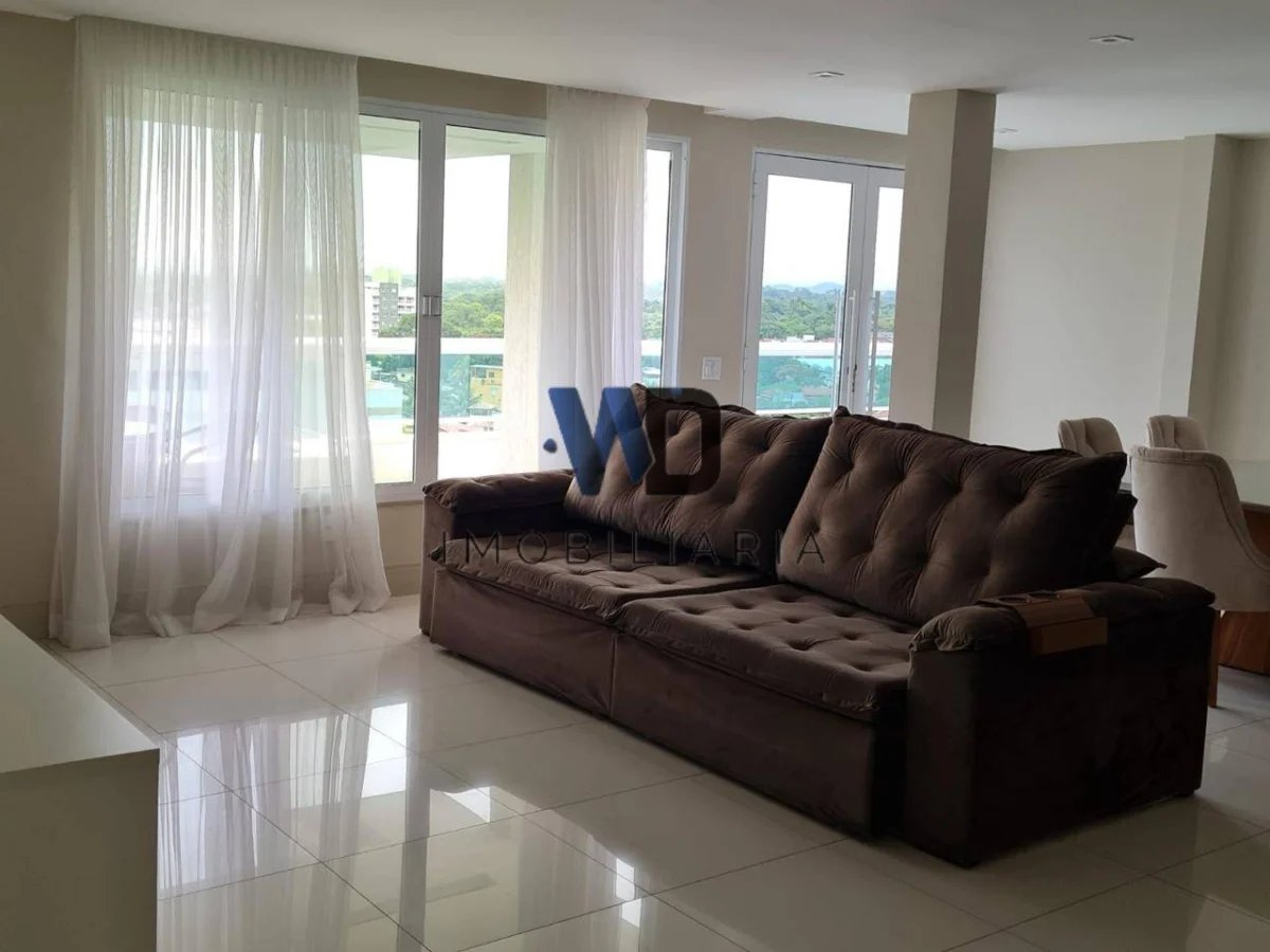 Cobertura à venda em Itaboraí, Centro, com 4 quartos, 366m²