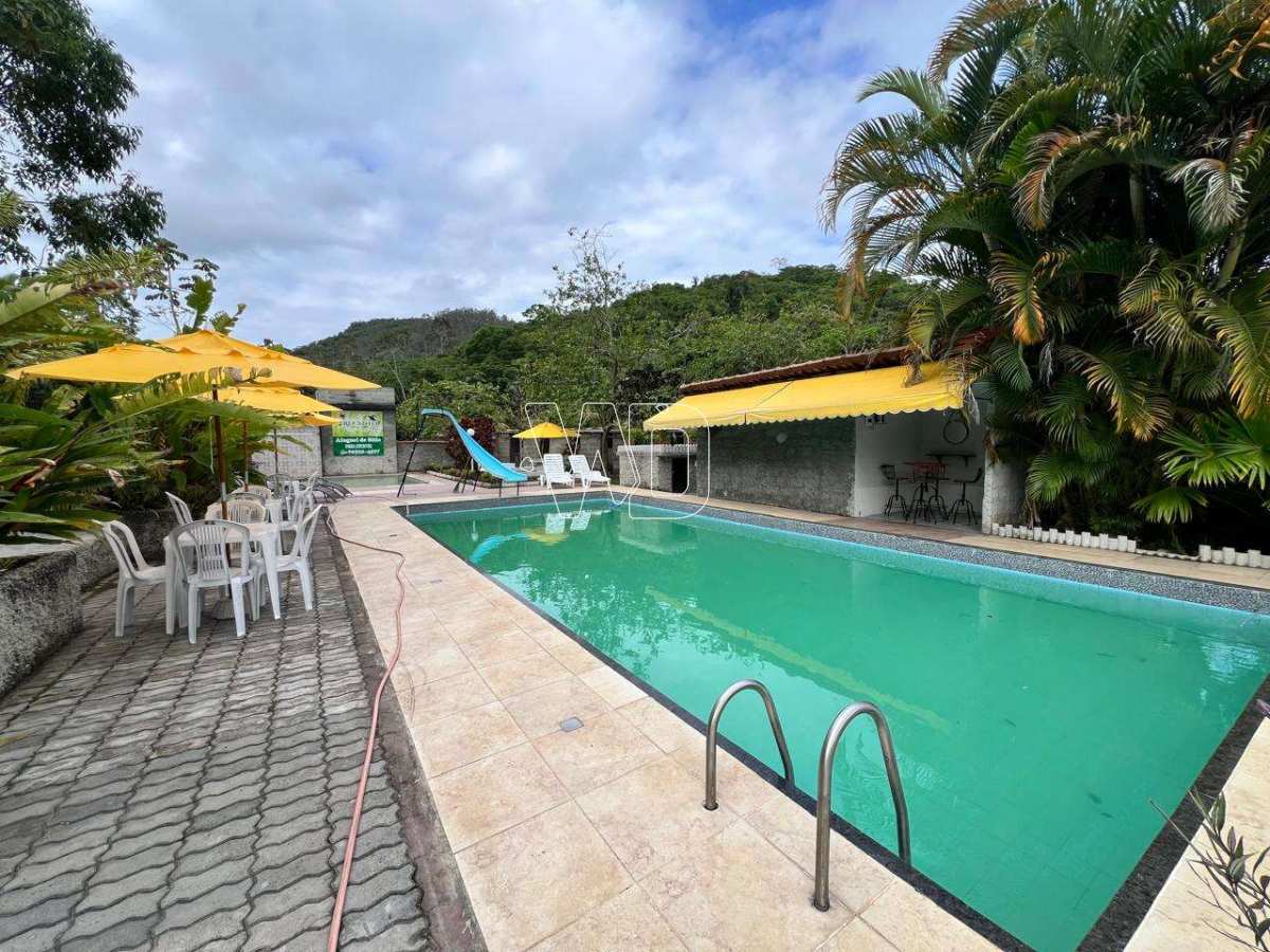 Serra do Barbosão - Sítio preparado pra morar e cuidar de cachorros - Possui canil