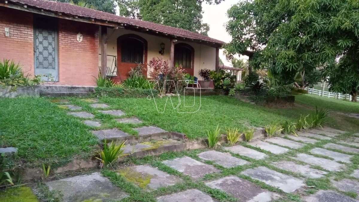 Casa à venda em Itaboraí, Alto do Jacú (Sambaetiba), com 3 quartos